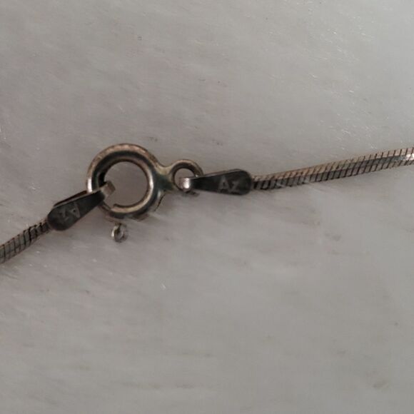 Razorblade Faux Silver Necklace - Picture 3 of 4